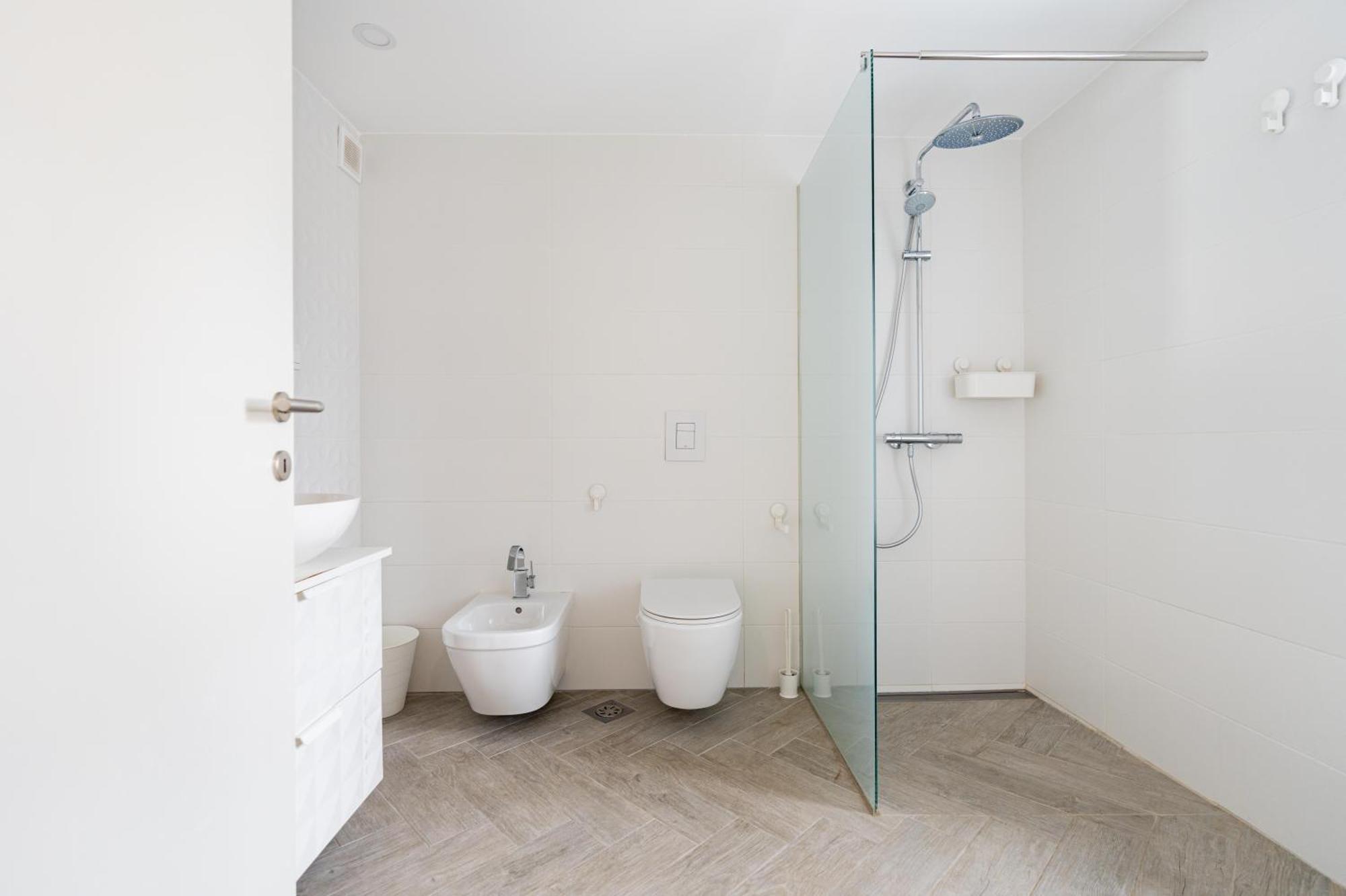 Black & White Apartments Rozna Dolina ลูบลิยานา ภายนอก รูปภาพ